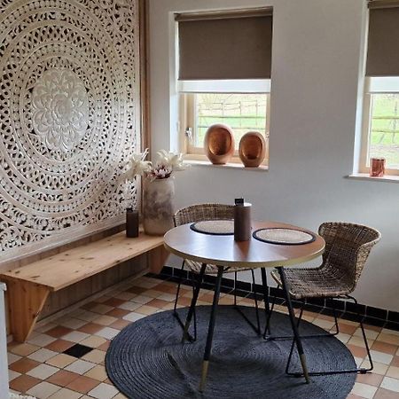 De Hooiberg Bed & Breakfast เอลสท์ ภายนอก รูปภาพ