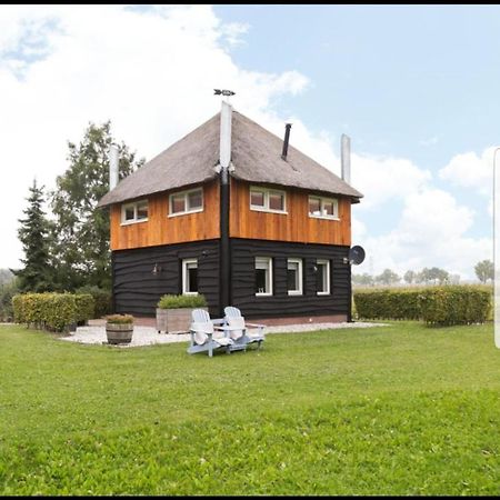 De Hooiberg Bed & Breakfast เอลสท์ ภายนอก รูปภาพ