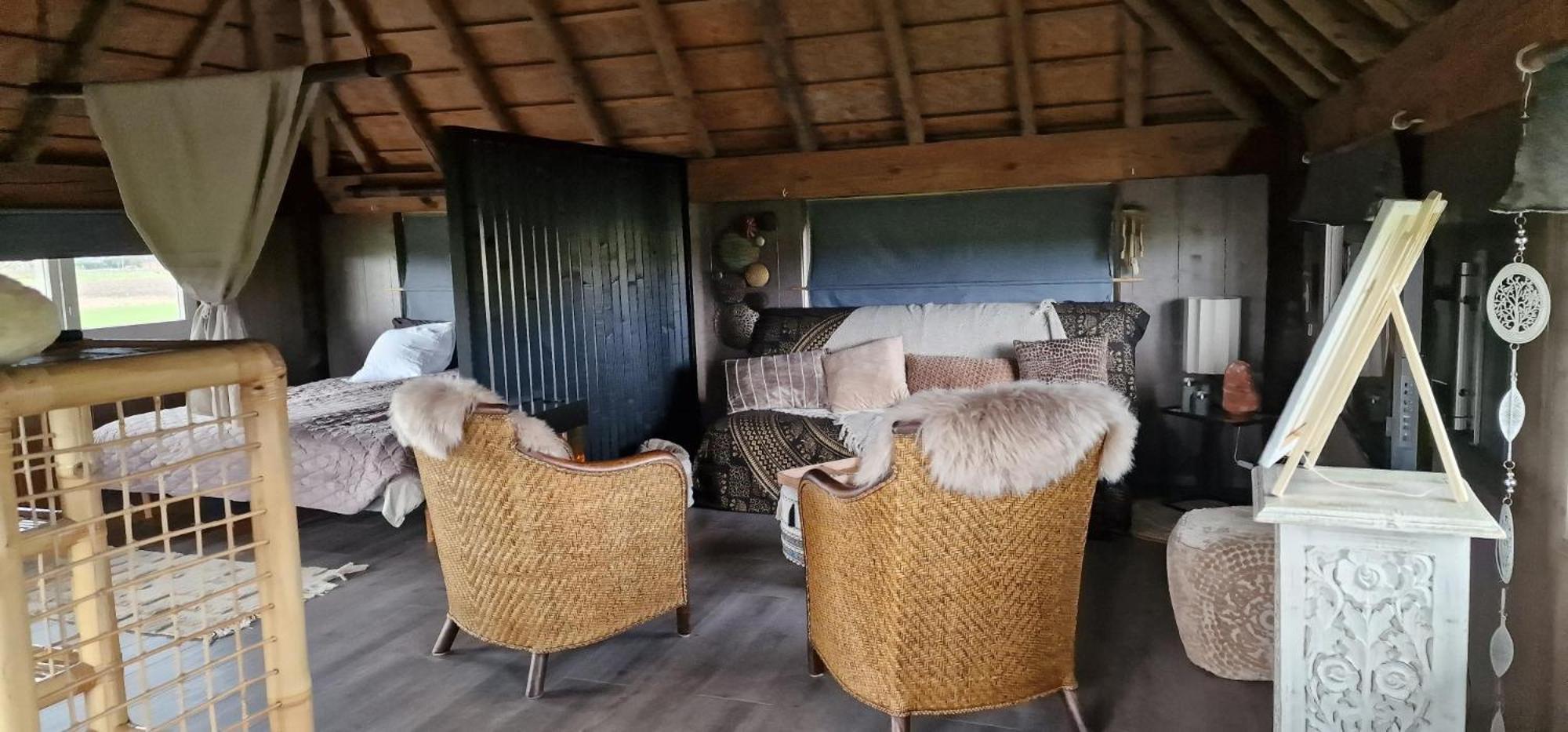 De Hooiberg Bed & Breakfast เอลสท์ ภายนอก รูปภาพ
